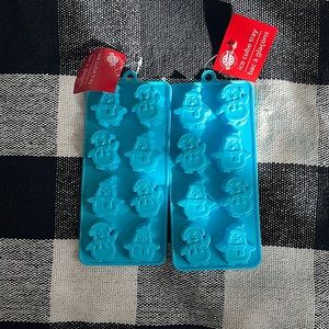Christmas House Penguin Ice Cube Tray